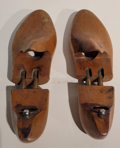 Paire anciens embauchoirs - d'anciens,