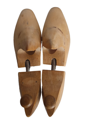 Paire embauchoirs bois - d'embauchoirs,