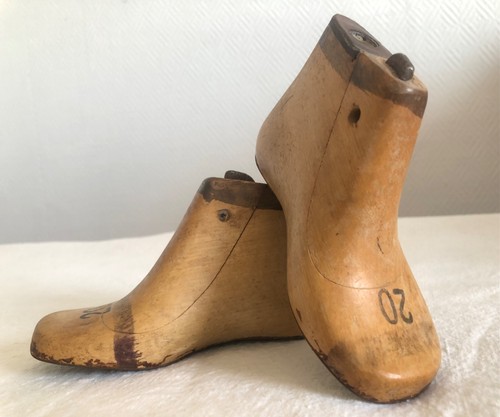 Ancienne paire formes - de,