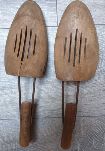 Paire embauchoirs bois - en,