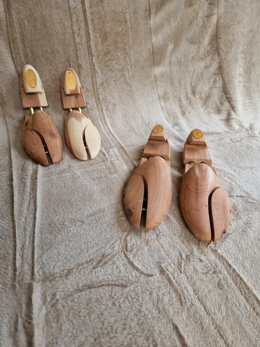 Lot paires d embauchoirs - 2,