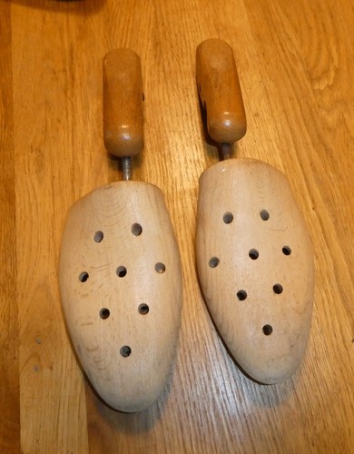 Formes chaussures bois - chaussures,