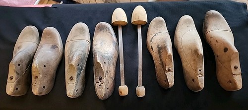 Lot anciens embauchoirs - lot,
