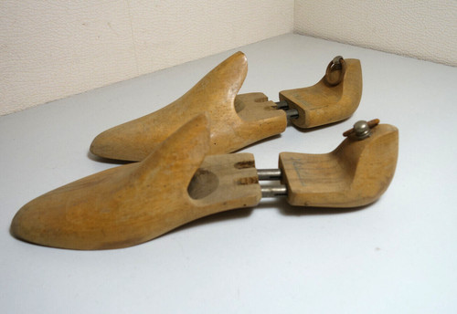 Paire embauchoirs bois ancien - paire,